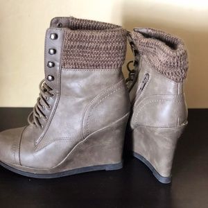 Ankle boots